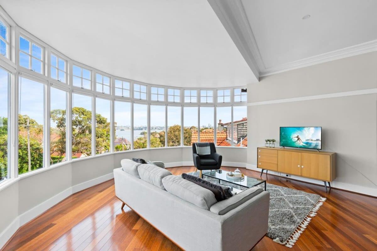 Huge Harbour View Apartment In Historic Home Sydney Bagian luar foto